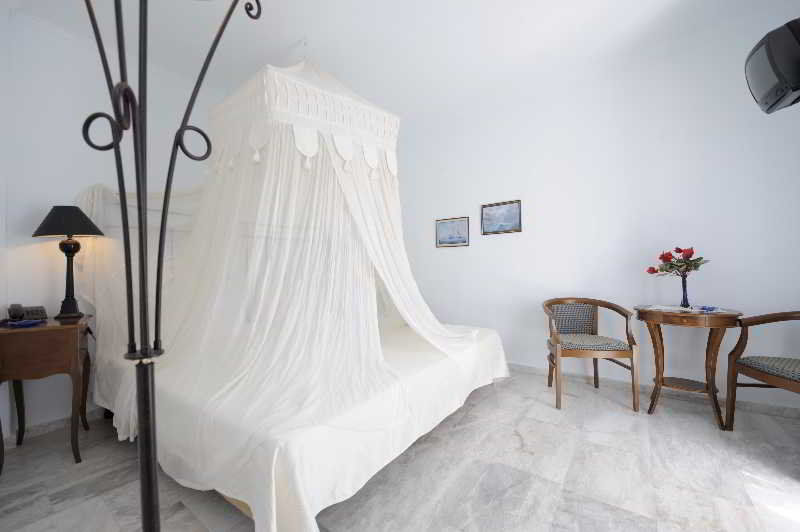 Hotel Papadakis เนาซา ภายนอก รูปภาพ