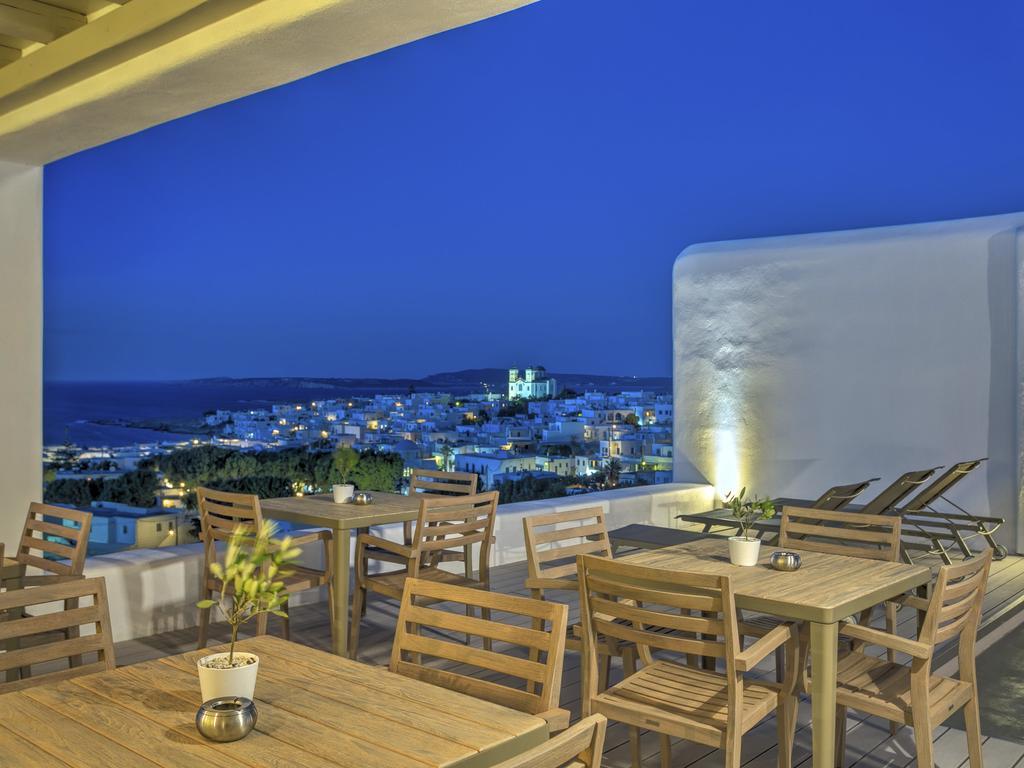Hotel Papadakis เนาซา ภายนอก รูปภาพ